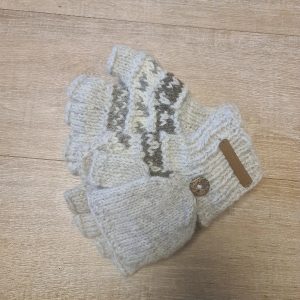 Woolen gloves